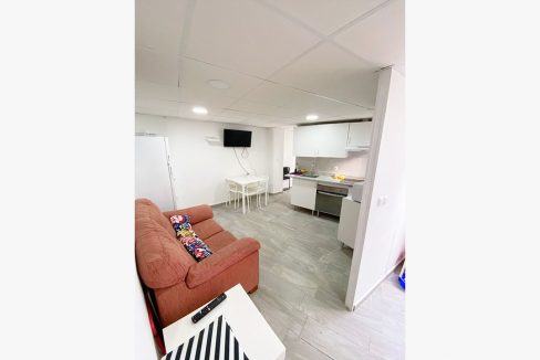 C/Escola 8, 4º izq - Salón/Living Room