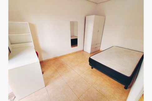 C/Sant Jaume 13, 1º - Habitación/Room #2