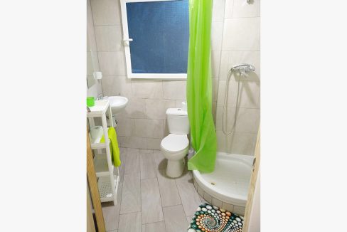 C/Escola 8, 5º bajo - Baño/Bathroom