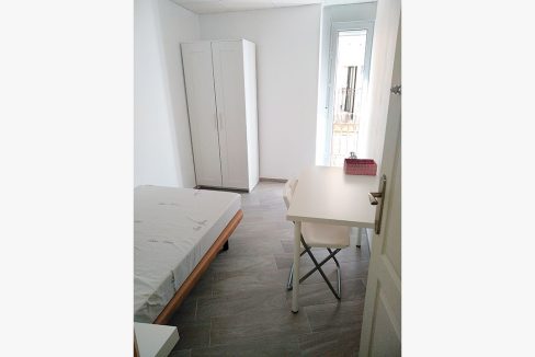 C/Escola 8, 3º der - Habitación/Room #2
