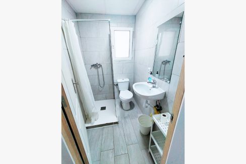 C/Escola 8, 3º izq - Baño/Bathroom