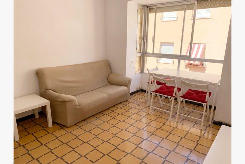 C/Jordi de Sant Jordi 11, 4º - Salón/Living Room