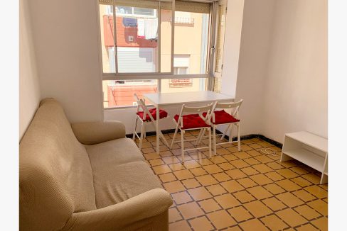 C/Jordi de Sant Jordi 11, 4º - Salón/Living Room